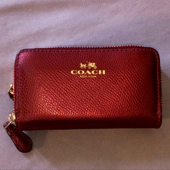Coach Deep Red Leather Card Holder - Picture 1 of 1